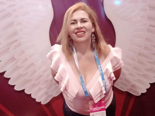 LesbianCurvy - Live sexe cam - 13059576