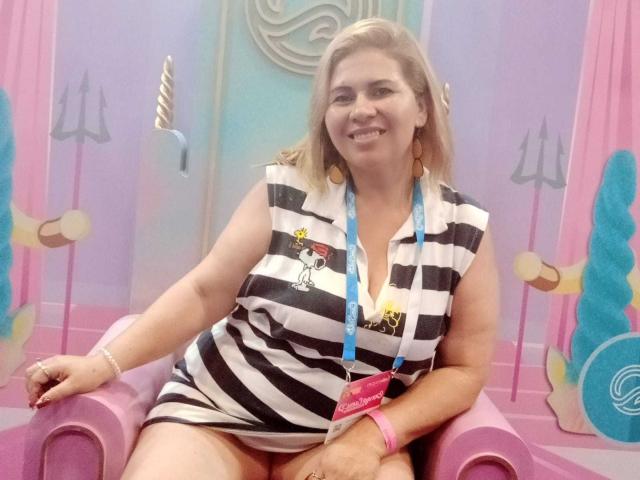 LesbianCurvy - Live sexe cam - 13059580