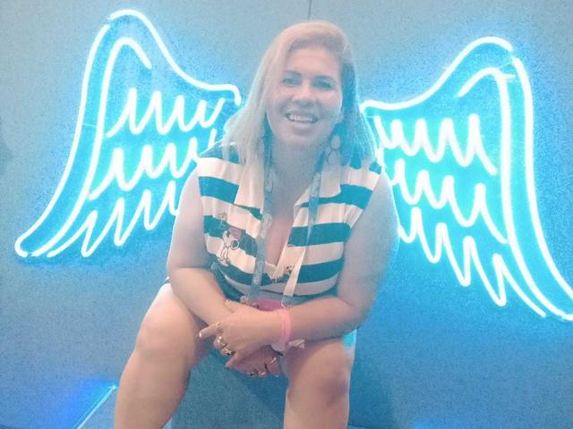LesbianCurvy - Live sexe cam - 13059596