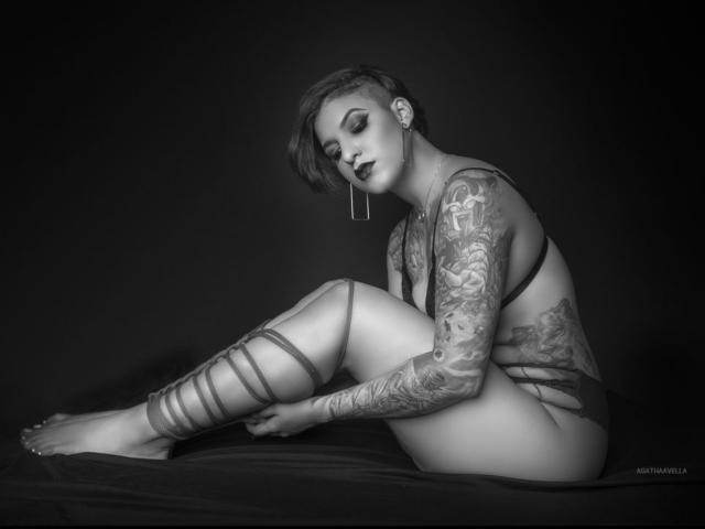 BrendaJacobs - Live sexe cam - 13073776