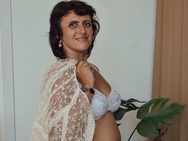 KamilaDelfi - сексуальная веб-камера в реальном времени - 13079256