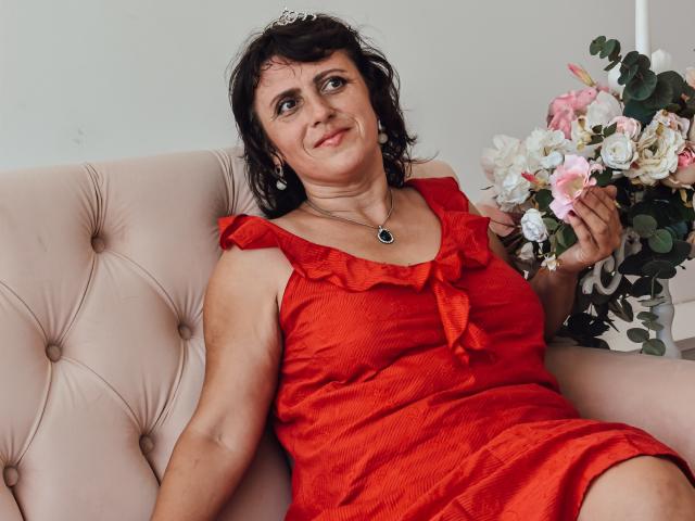 KamilaDelfi - Élő pornó és szexkamera - 13079308