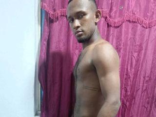 NightBot - сексуальная веб-камера в реальном времени - 13091412