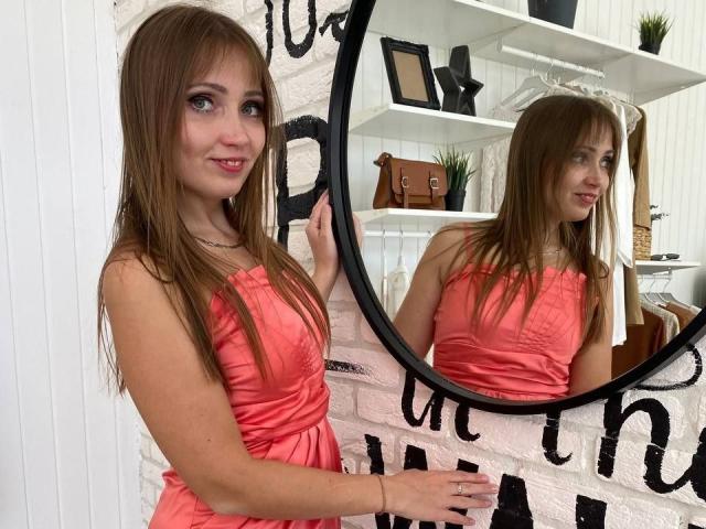 SharlotteSpot - Live sex cam - 13096544