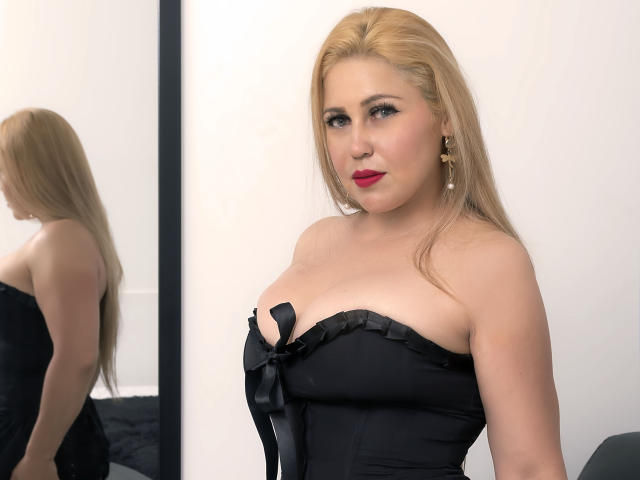 ArianaWilker - Live Sex Cam - 13098300