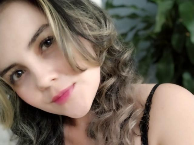 DanaDelRey - פורנו בשידור חי ומצלמת סקס - 13108268