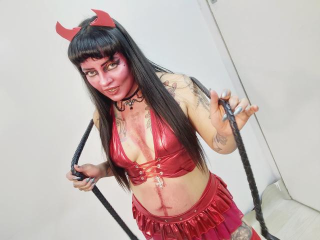 VeronaHellsing - Live sex cam - 13156512