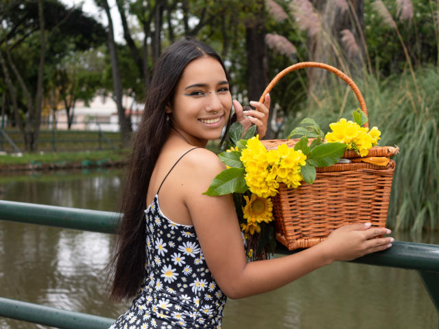 CharlotteWilliams - Live sex cam - 13171300