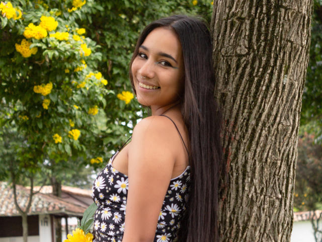 CharlotteWilliams - Live sexe cam - 13171340