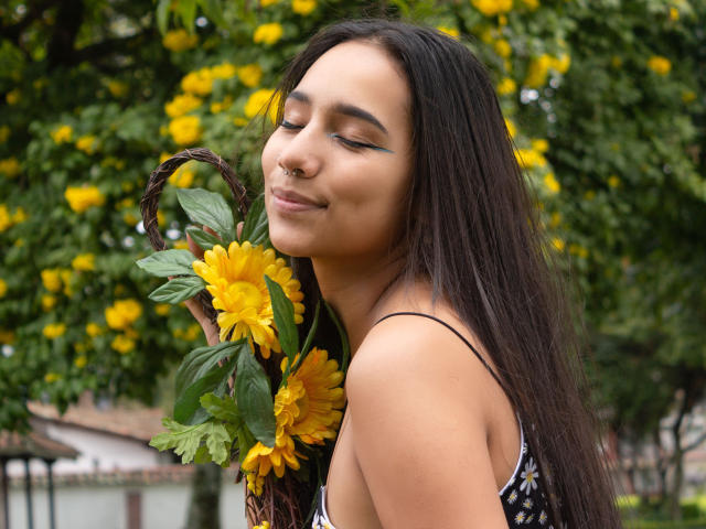 CharlotteWilliams - Live sex cam - 13171360