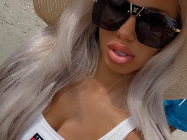 LisaaKiraa - פורנו בשידור חי ומצלמת סקס - 13184152