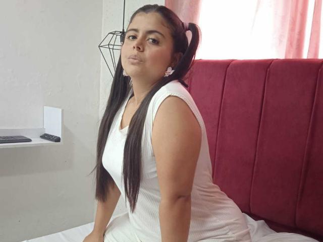 MiaFoxxy69 - Live sexe cam - 13188964