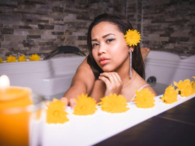 KioraWovid - Live porn &amp; sex cam - 13192108