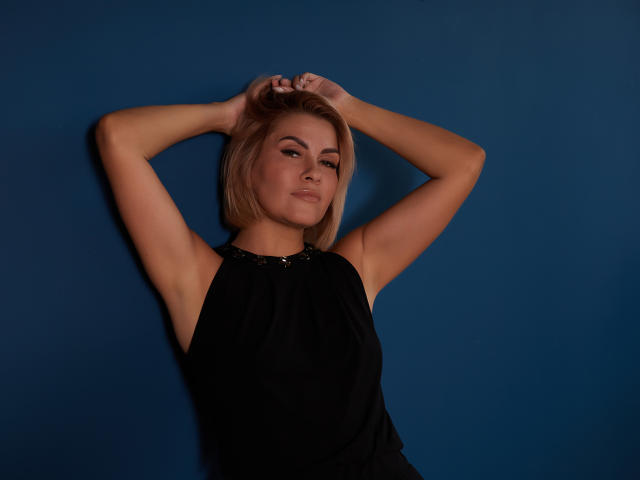 LindaBrowny - Sexe cam en vivo - 13194756