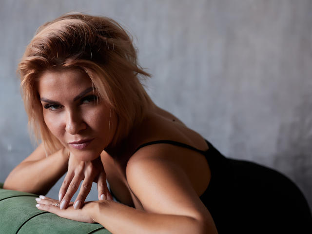 LindaBrowny - Sexe cam en vivo - 13194848