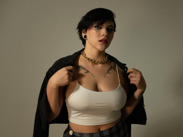 MissCharlottte - Live sexe cam - 13221968