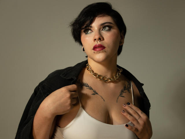 MissCharlottte - Sexe cam en vivo - 13222000