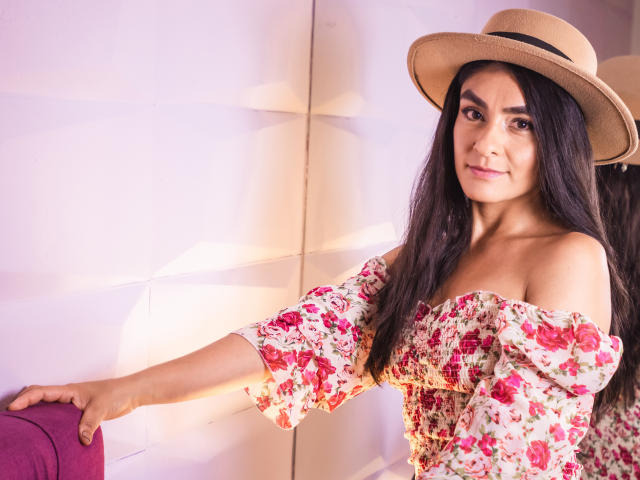 HollyBrensone - Live porn &amp; sex cam - 13232872