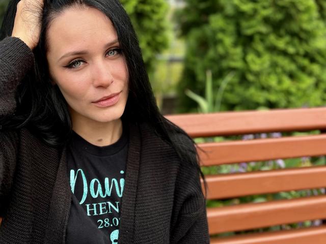 LaraXHot - Live sex cam - 13254684