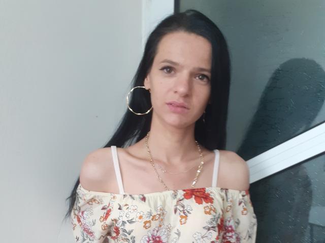 BruneDynna - Sexe cam en vivo - 13258828