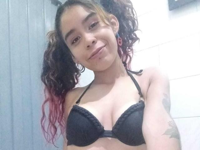 CelineHillys - Live sex cam - 13267844