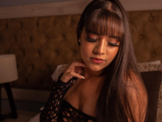 ChloeNicols69 - Live porn &amp; sex cam - 13289560