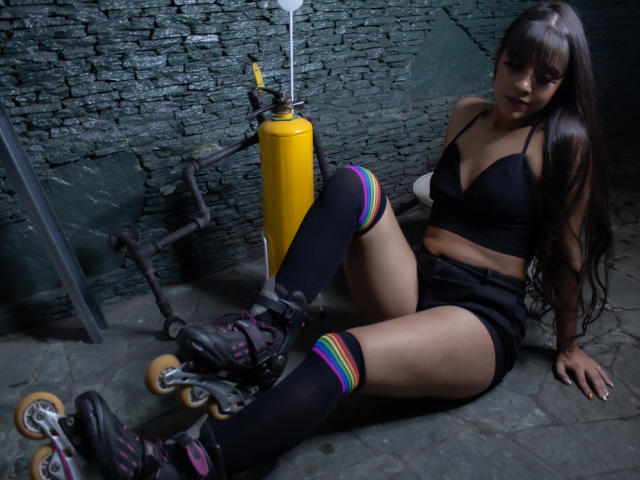 ChloeNicols69 - Live porn &amp; sex cam - 13289620