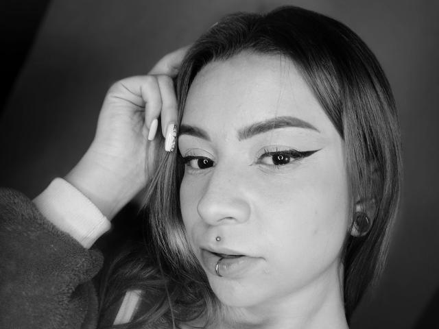 ZoeThompson - сексуальная веб-камера в реальном времени - 13304984