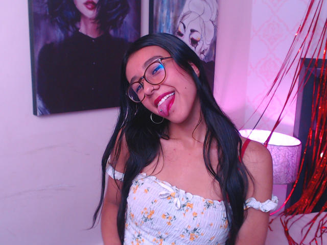 EmaScot - Live porn &amp; sex cam - 13305900