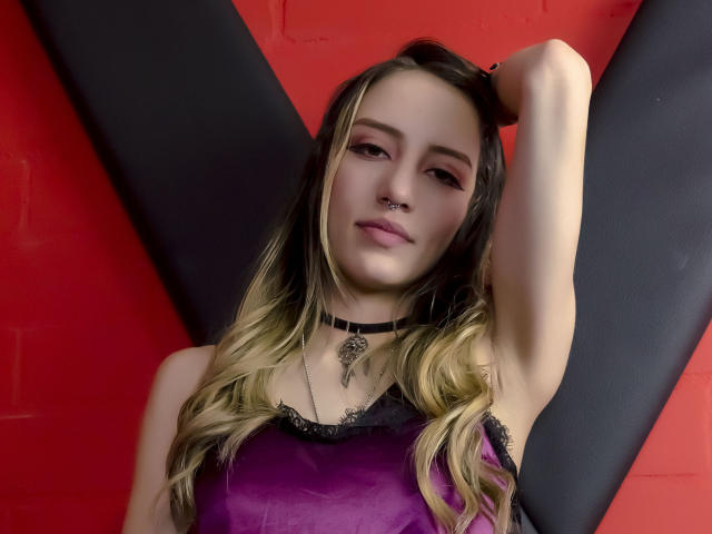 KiraSmilee - Live porn &amp; sex cam - 13337184