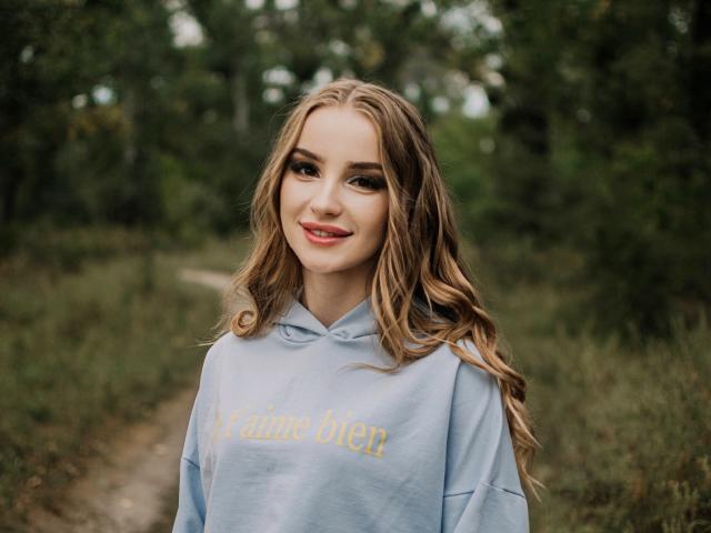 GynBerry - Live sex cam - 13343056