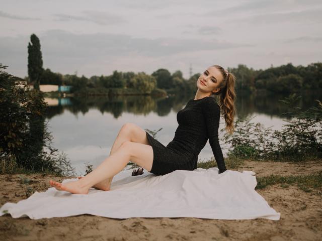 GynBerry - Live sex cam - 13343692