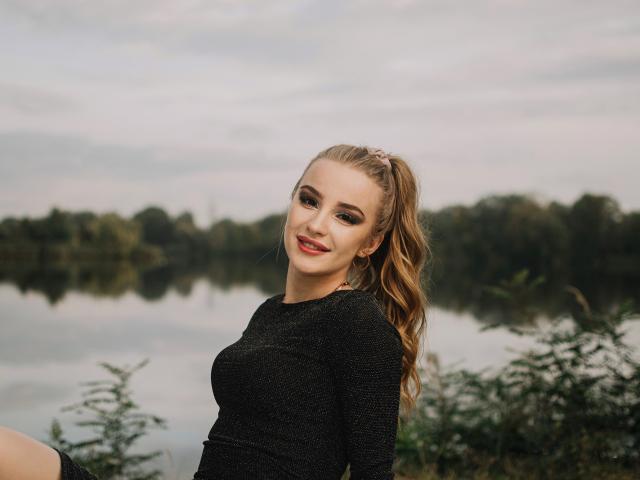 GynBerry - Live Sex Cam - 13343736