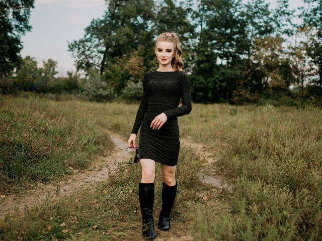 GynBerry - Live sex cam - 13343784