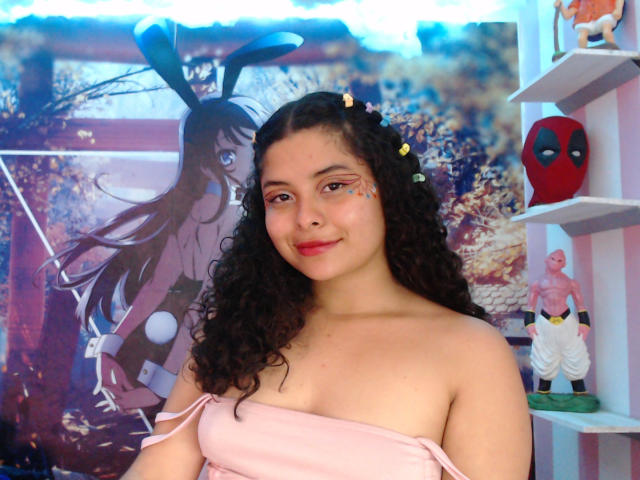AliciaVelvetqt - Live sex cam - 13345988