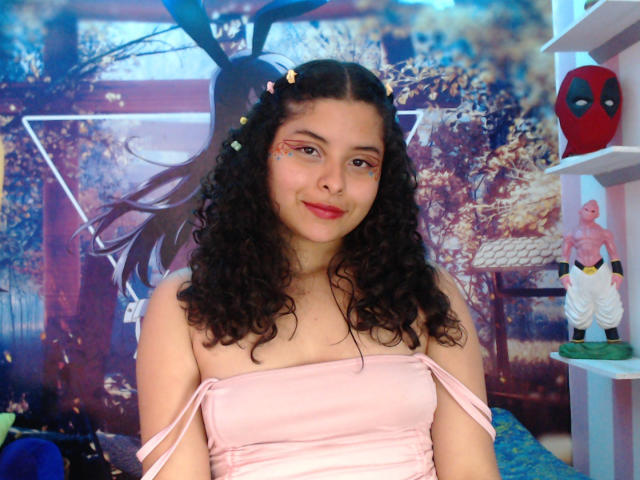 AliciaVelvetqt - Live porn &amp; sex cam - 13346000