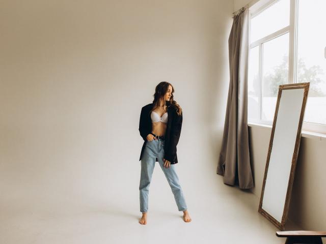 NatalieGrovs - Camera khiêu dâm &amp; quyến rũ trực tiếp - 13357216