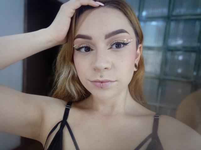 ZoeThompson - сексуальная веб-камера в реальном времени - 13360960