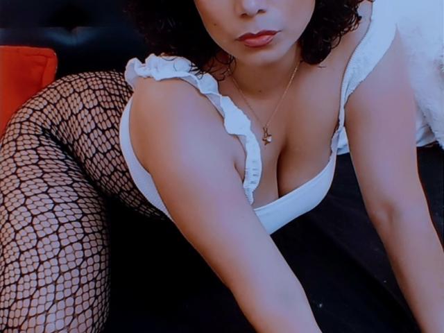 AmberDemons - Live porn &amp; sex cam - 13361176