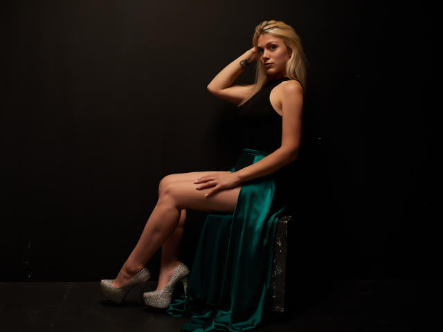 DebbieArdent - Live porn &amp; sex cam - 13368856