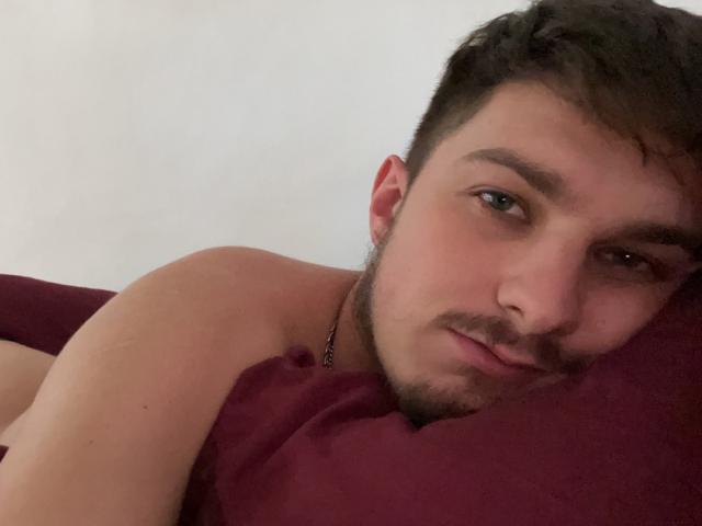 FrenchLover69 - Live porn &amp; sex cam - 13377396