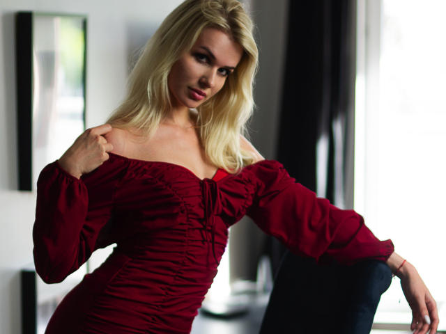 CorneliaDesire - Camera khiêu dâm &amp; quyến rũ trực tiếp - 13415696