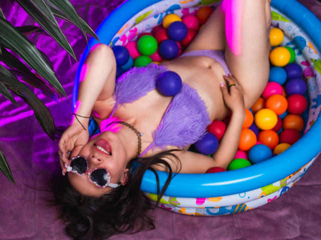 CandyWee69 - Sexe cam en vivo - 13425528