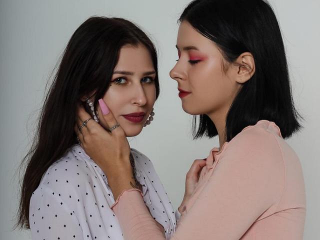 AliceAndAlexa - Live sexe cam - 13433336