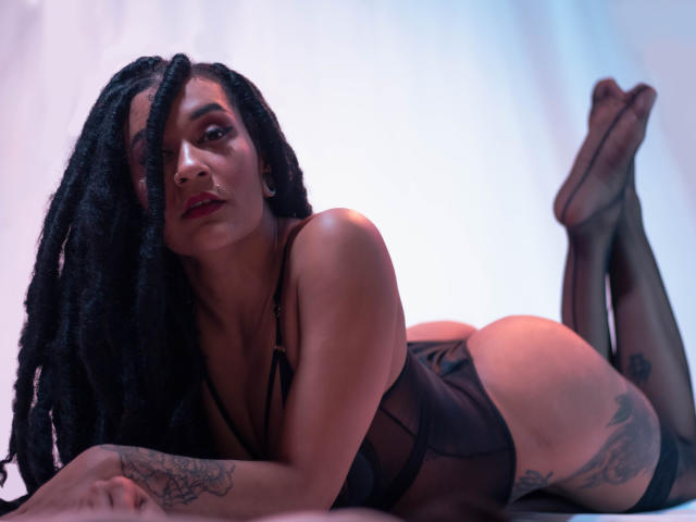 AmyStone69 - сексуальная веб-камера в реальном времени - 13468336