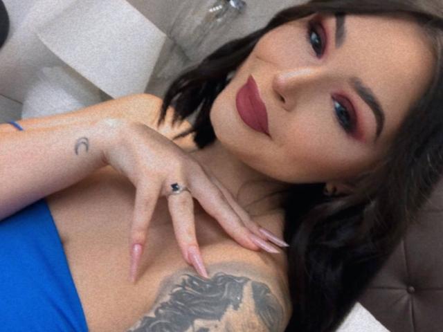 AnyRhodes - Élő pornó és szexkamera - 13469680