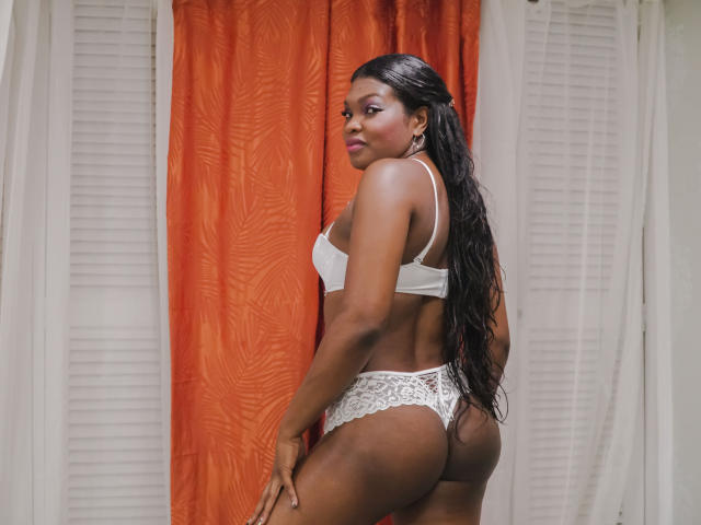 AnishaQueen - Live sexe cam - 13472604