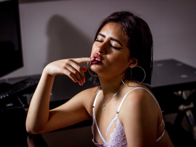 AadaSweet - Live porn &amp; sex cam - 13490636