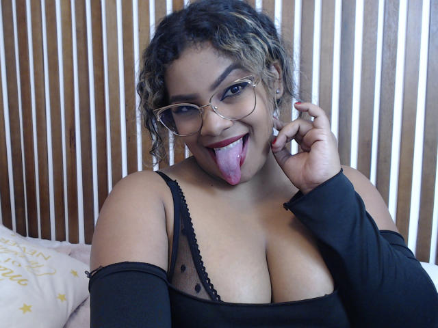 EbonyRose69 - Live porn &amp; sex cam - 13493268