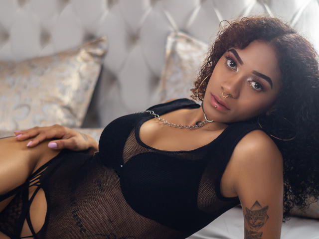 ArianaBlake - Live porn &amp; sex cam - 13496732